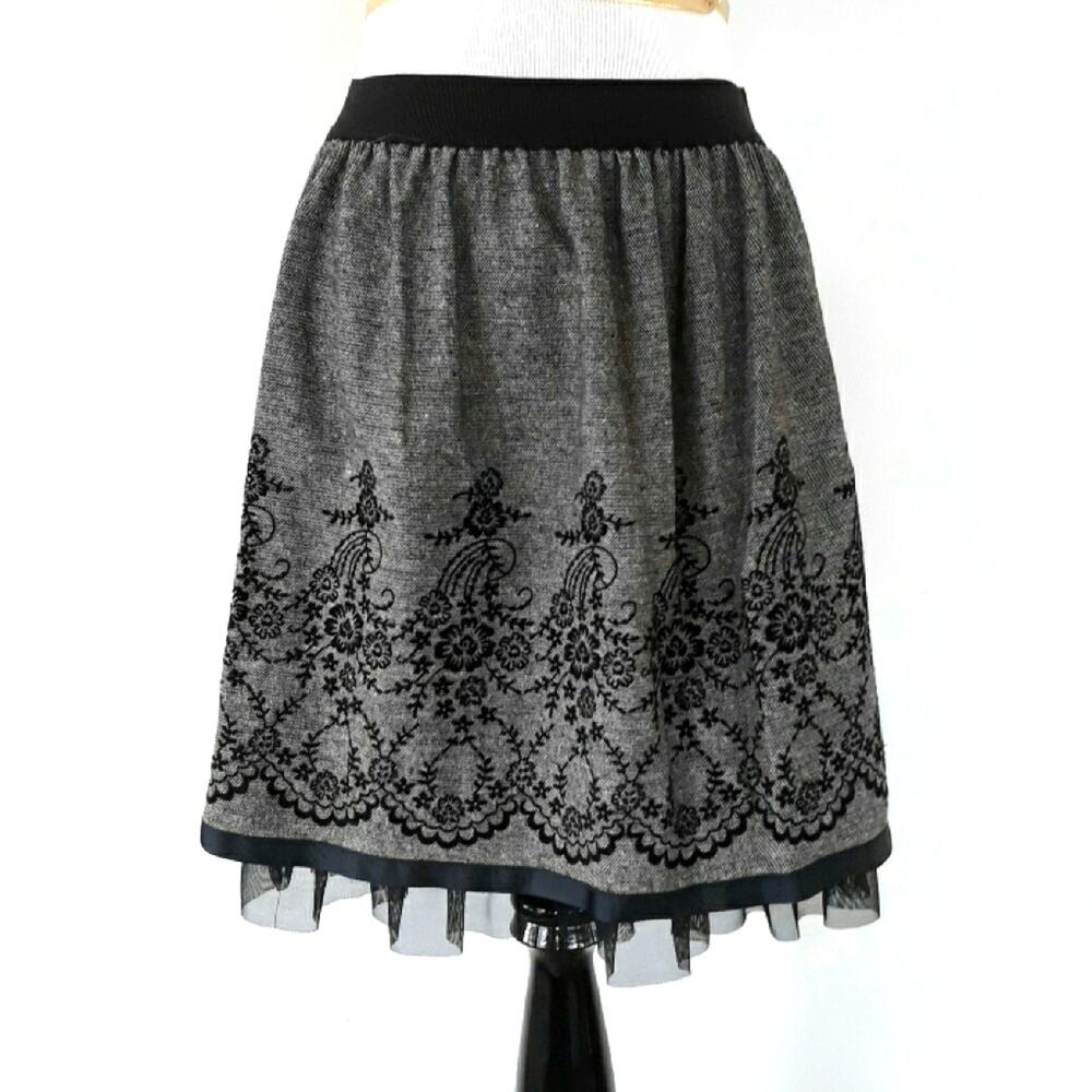 Joe Benbasset Tweed Skirt Tulle Slip